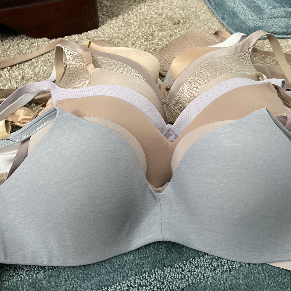 Bundle of 9 name brand “no underwire” bras